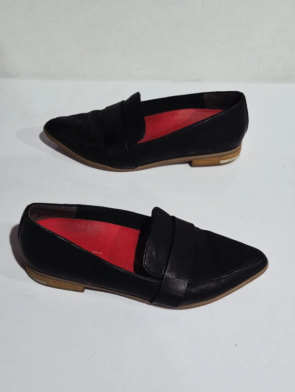 Dr. Scholl's Faxon Black Pointed Toe Slip-On Loafers Size 7M